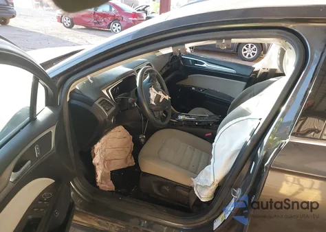 2018 Ford Fusion Hybrid S z USA, uszkodzony, nr VIN 3FA6P0UU9JR122303